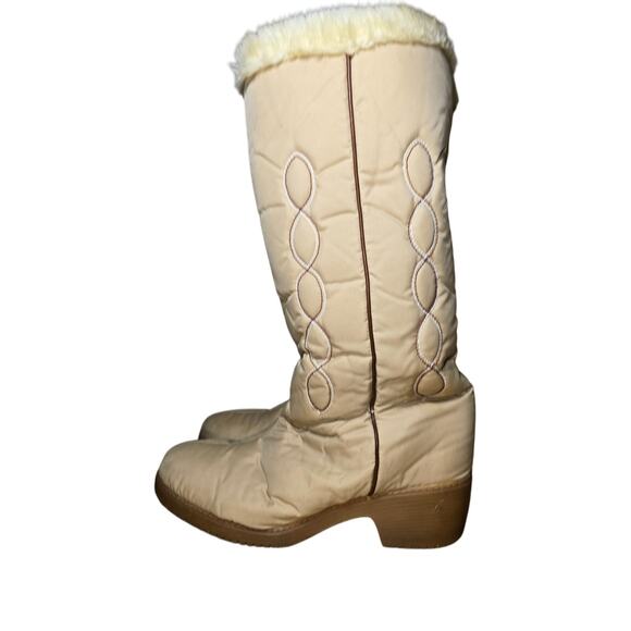 *Rare* Vintage Town & Country Western Snowboots Tan Faux Fur Lining Size 8.5 M - Picture 2 of 7
